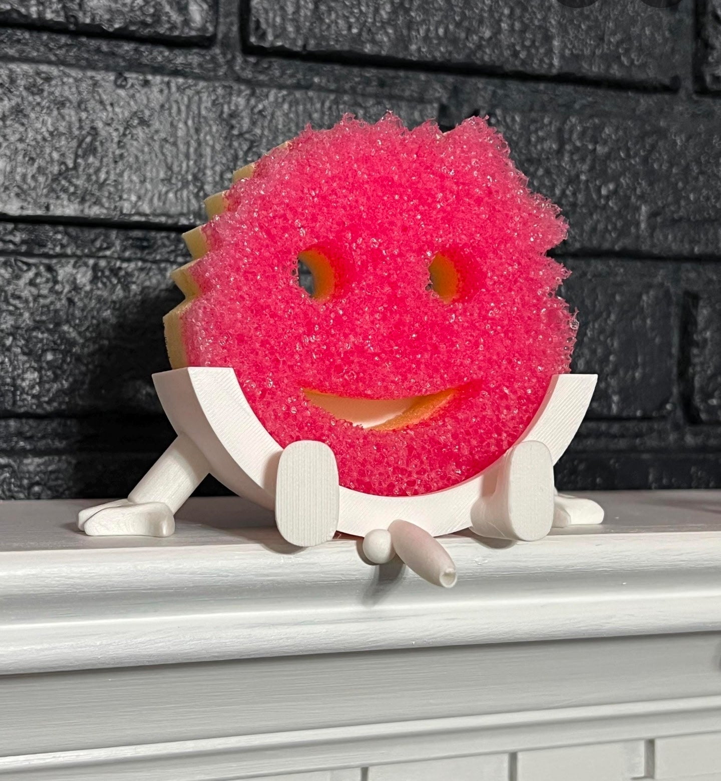 Scrub Diddle Peeing Sponge Holder